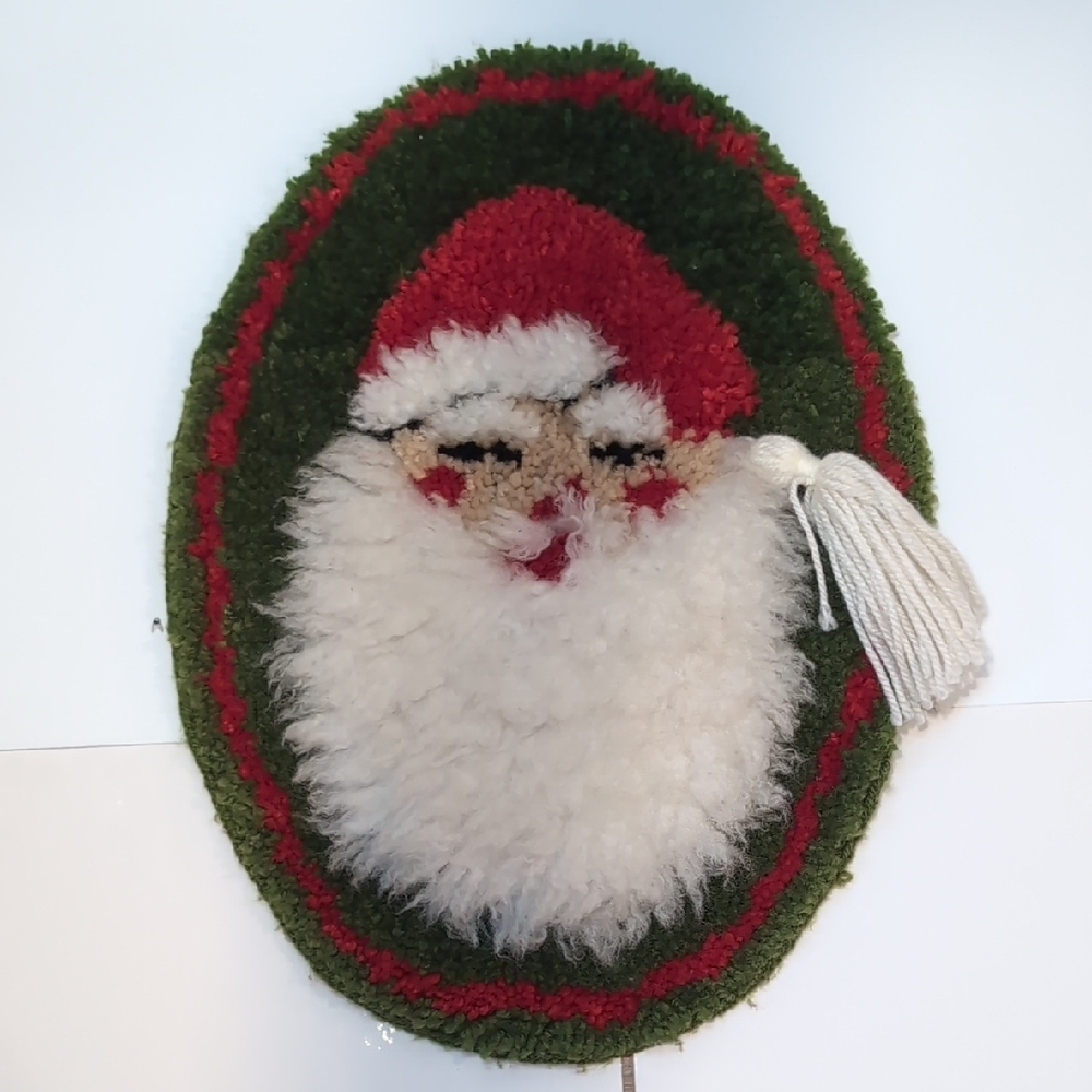 Vintage Santa Claus Latch Hook Rug 27"X20"